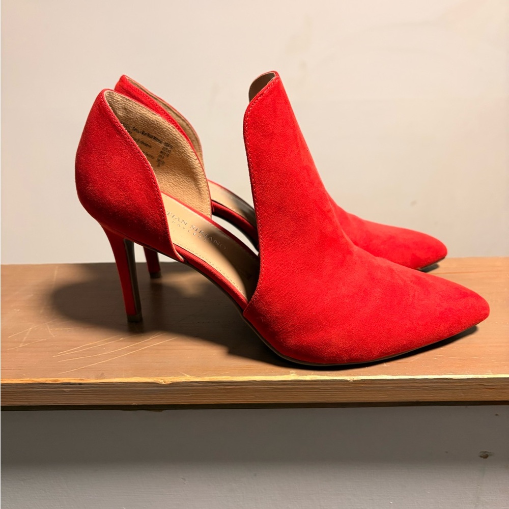 Christian Siriano Red Suede D'Orsay Pointed-Toe Stiletto Pumps - Picture 2 of 4